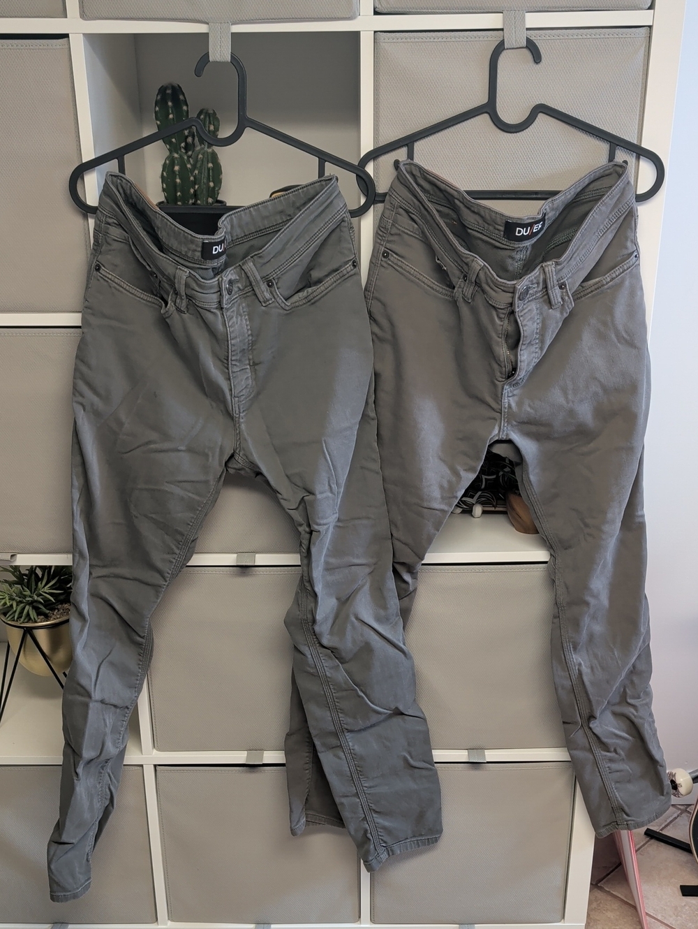 2 DU/ER Green/Gray Slim Pants